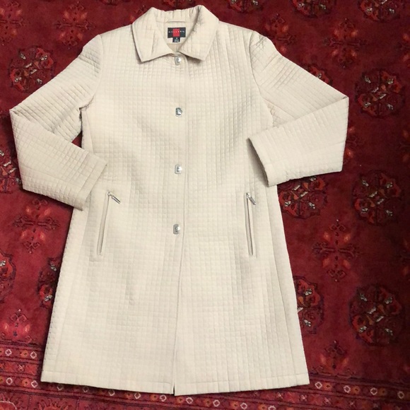 🌺🌺NEW GALLERY QUILTED BEIGE COAT SIZE M - Picture 4 of 11